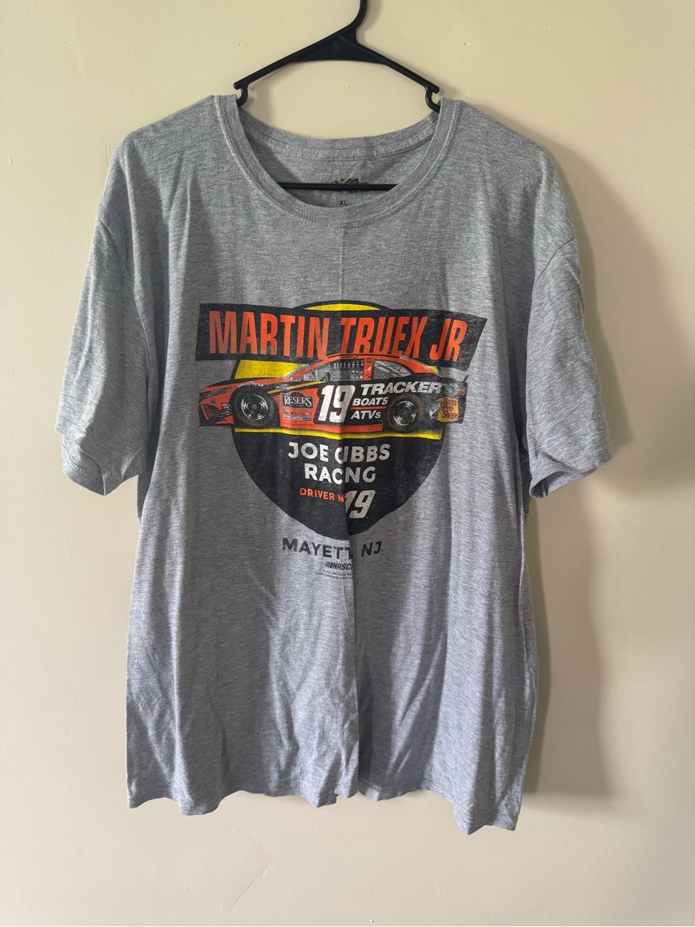 Martin Truex Jr Joe Gibbs Racing #19 NASCAR T-Shirt XL Gray